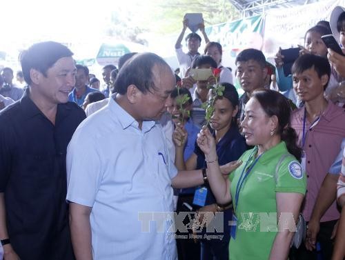 Botschaft des Premierministers an Unternehmer und Arbeiter - ảnh 1